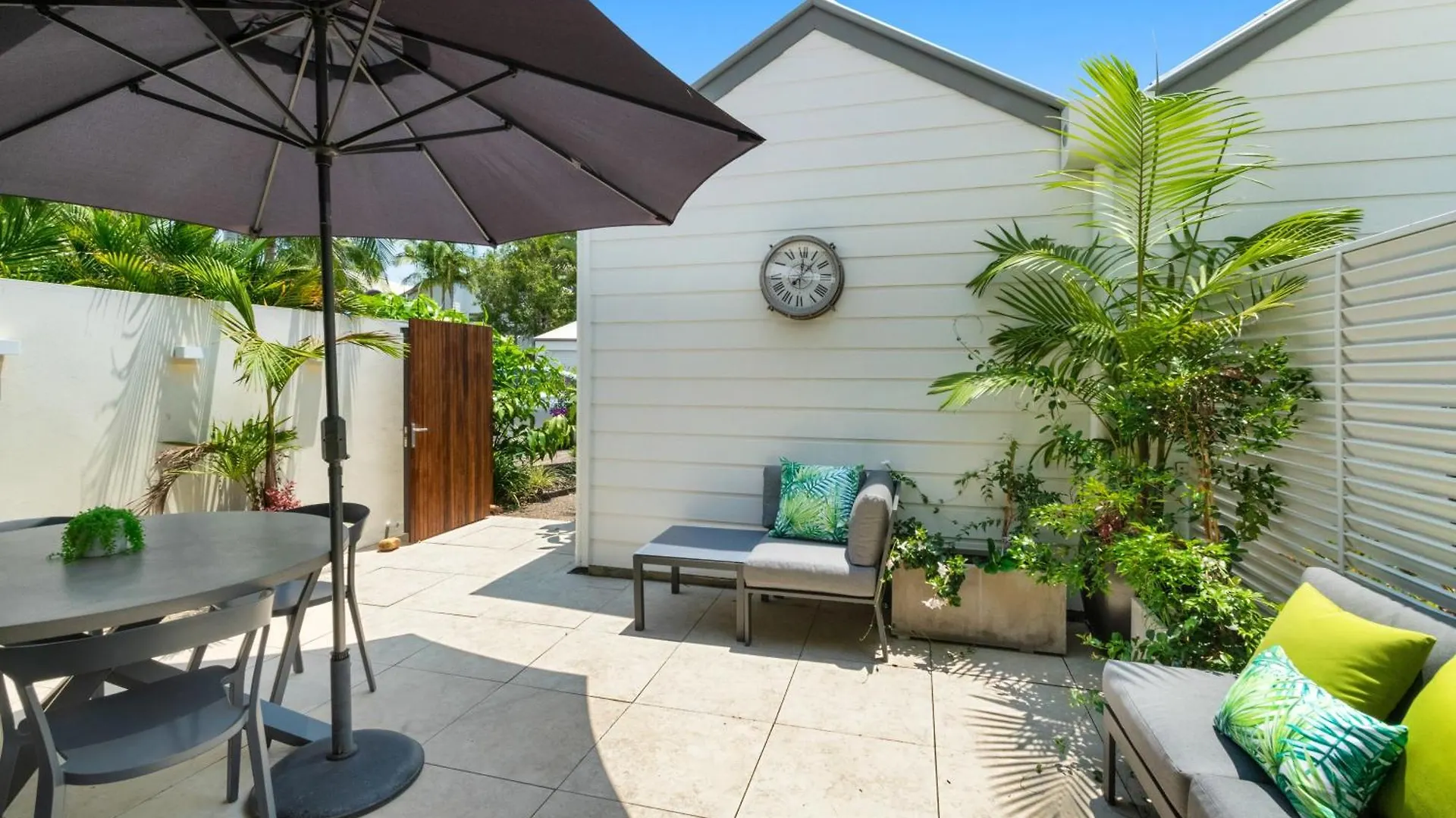 Noosa Entrance Waterfront Resort Noosaville 4*,  Australien