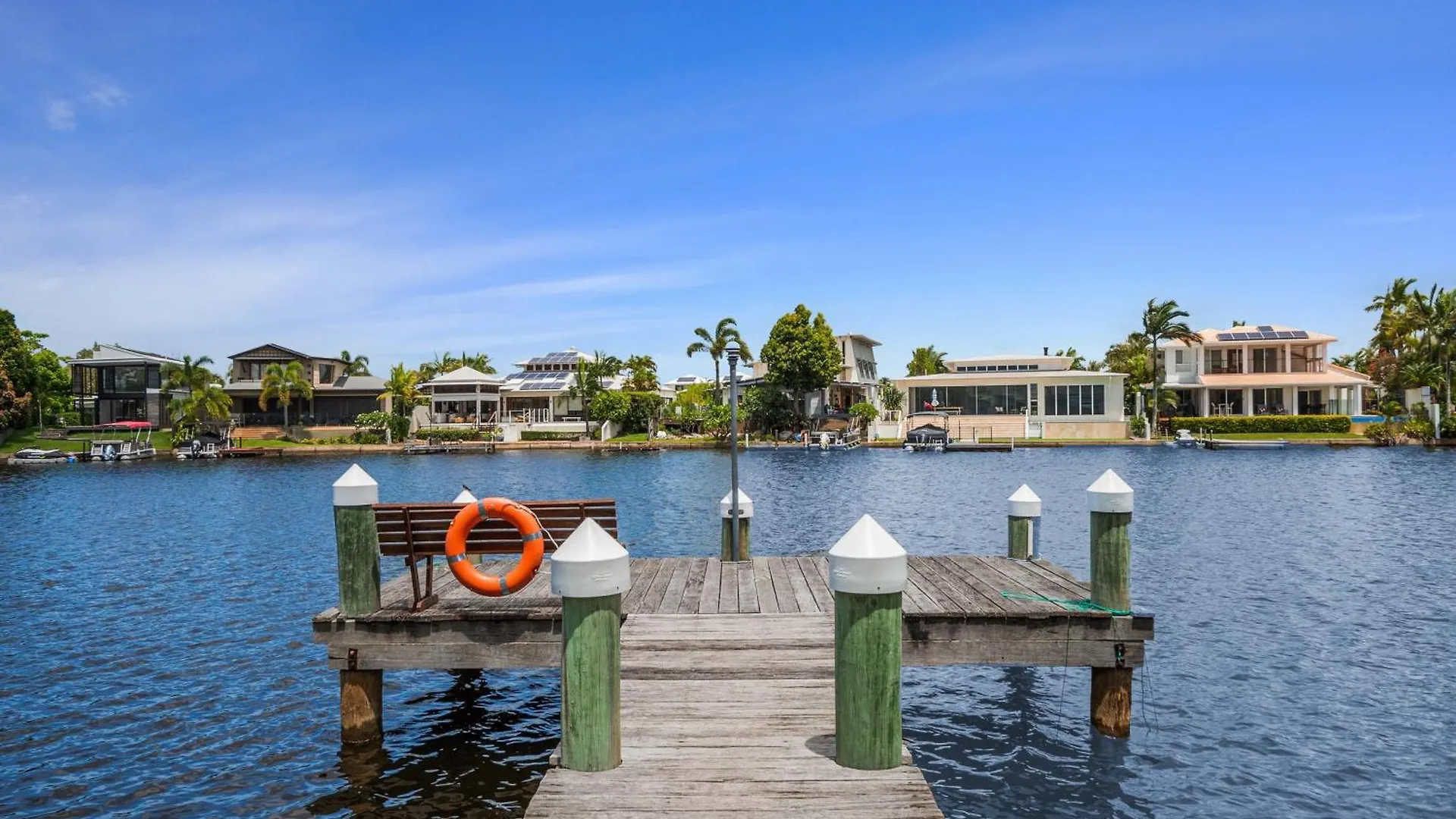 ****  Noosa Entrance Waterfront Resort Noosaville Australien